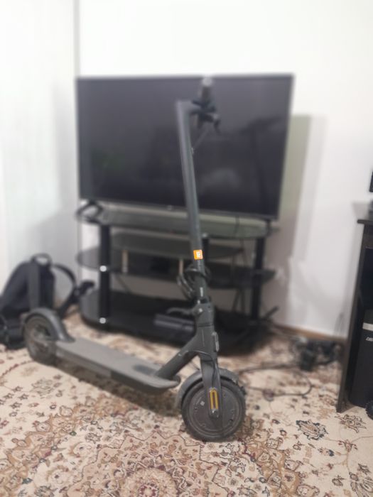 Электросамокат Xiaomi Smart Electric scooter 4