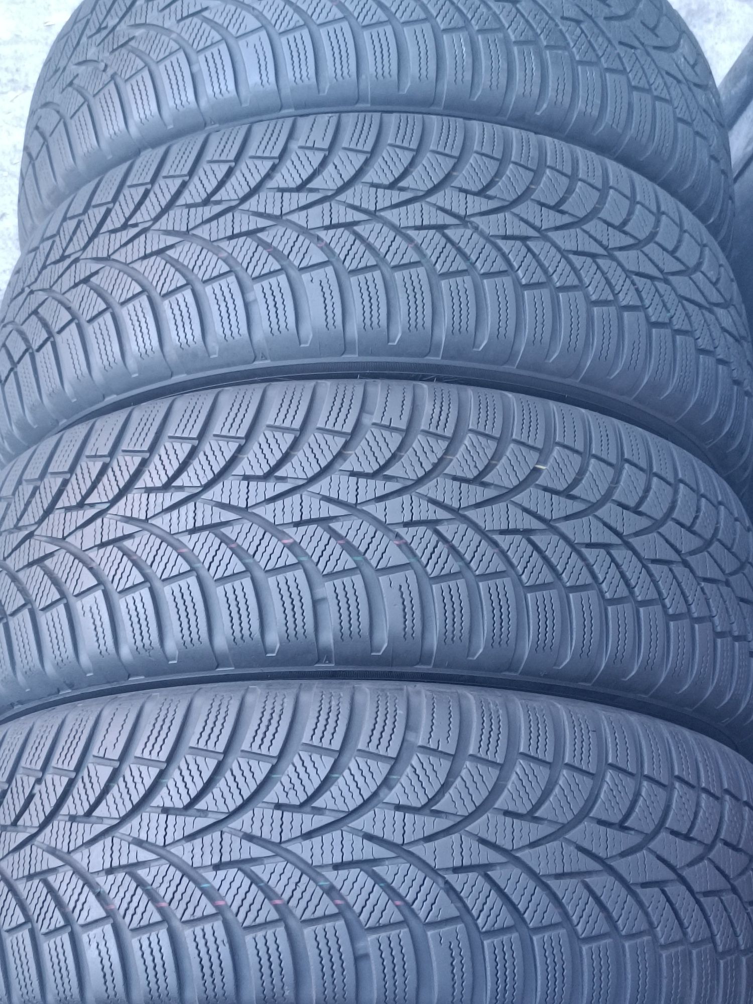 195/65/15 Toyo .
