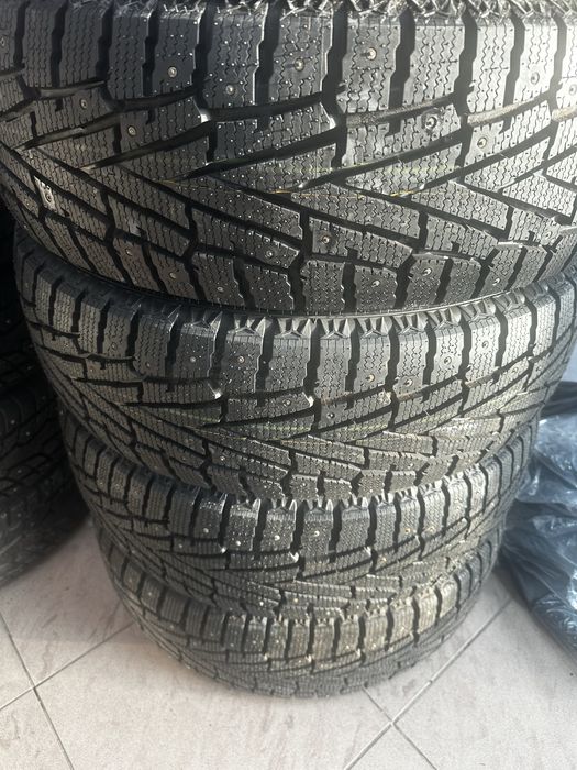 255/60 r18 шип roadstone корея