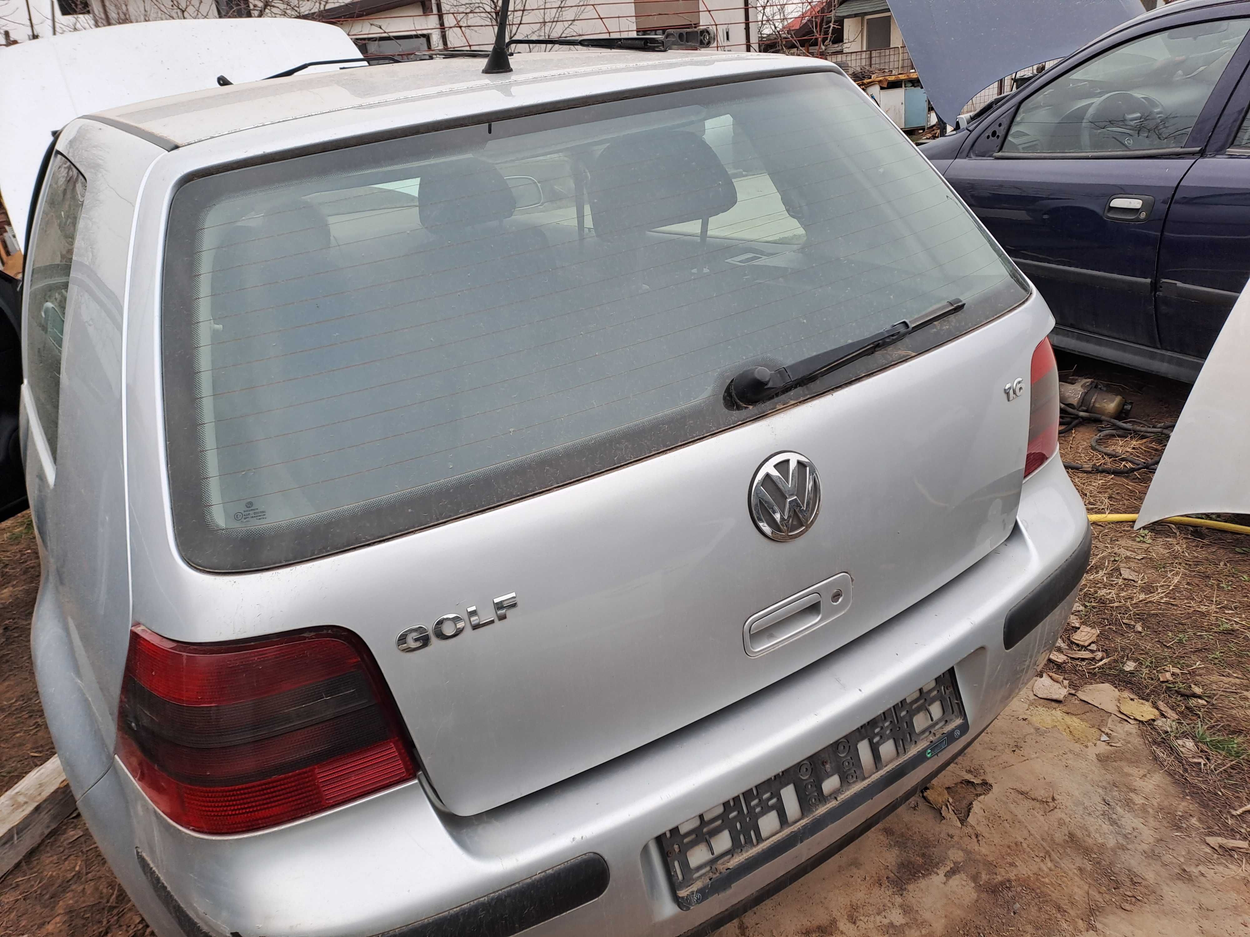 Haion luneta Portbagaj Vw Golf 4 culoare gri argintiu