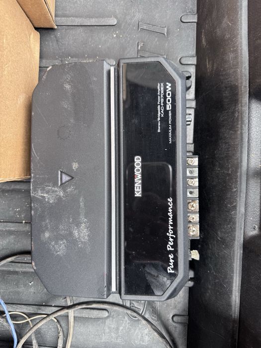 Usilitel kenwod 500 w Jbl sambufer 1200 watts