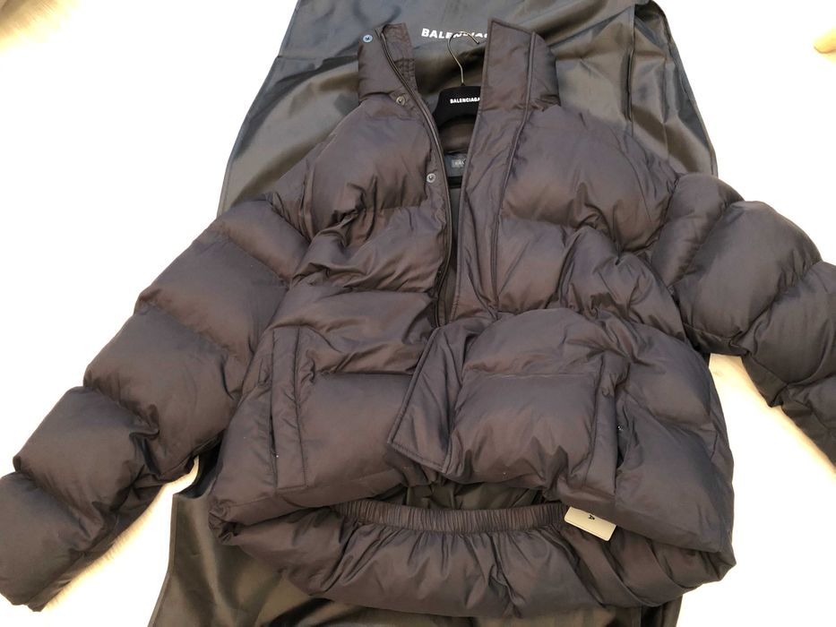 BALENCIAGA geaca  M, L si XL oversize sau 46-48 italy,retail 2500 euro