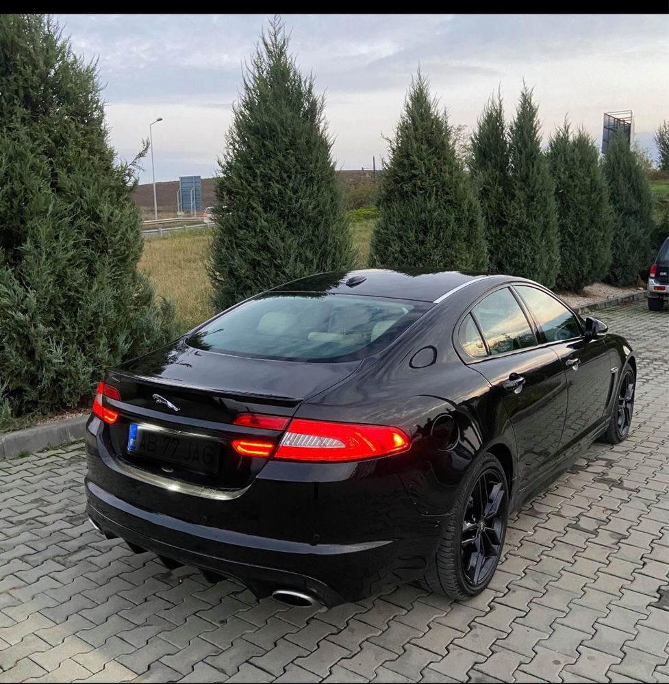 Dezmembrez jaguar xf 3.0 2.2