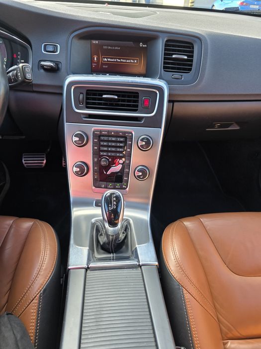 Volvo V60 hibrid 2013