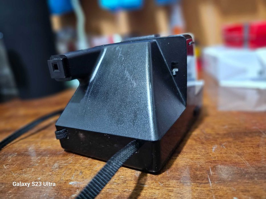 Фотоапарат за моментални снимки POLAROID 1000