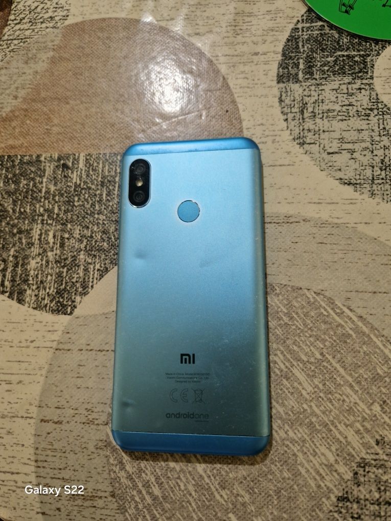 Xiaomi Mi A2 Lite (Redmi 6 Pro)