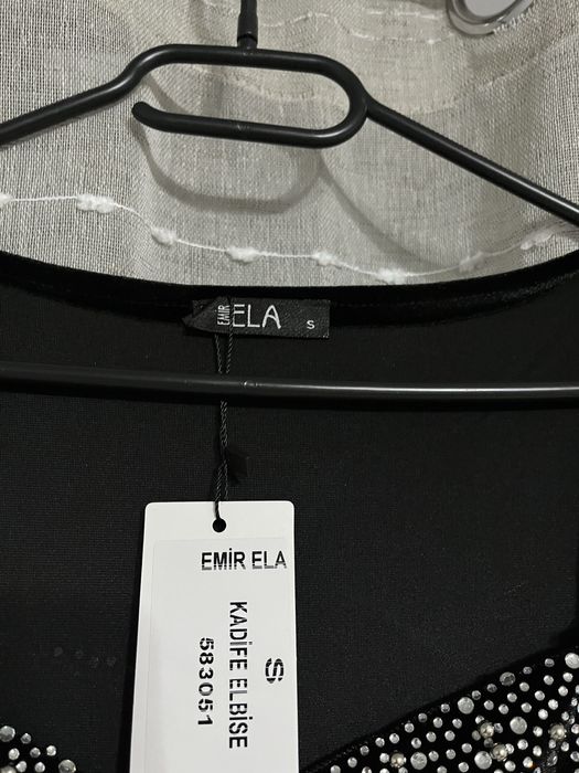 Rochie lunga din catifea, neagra