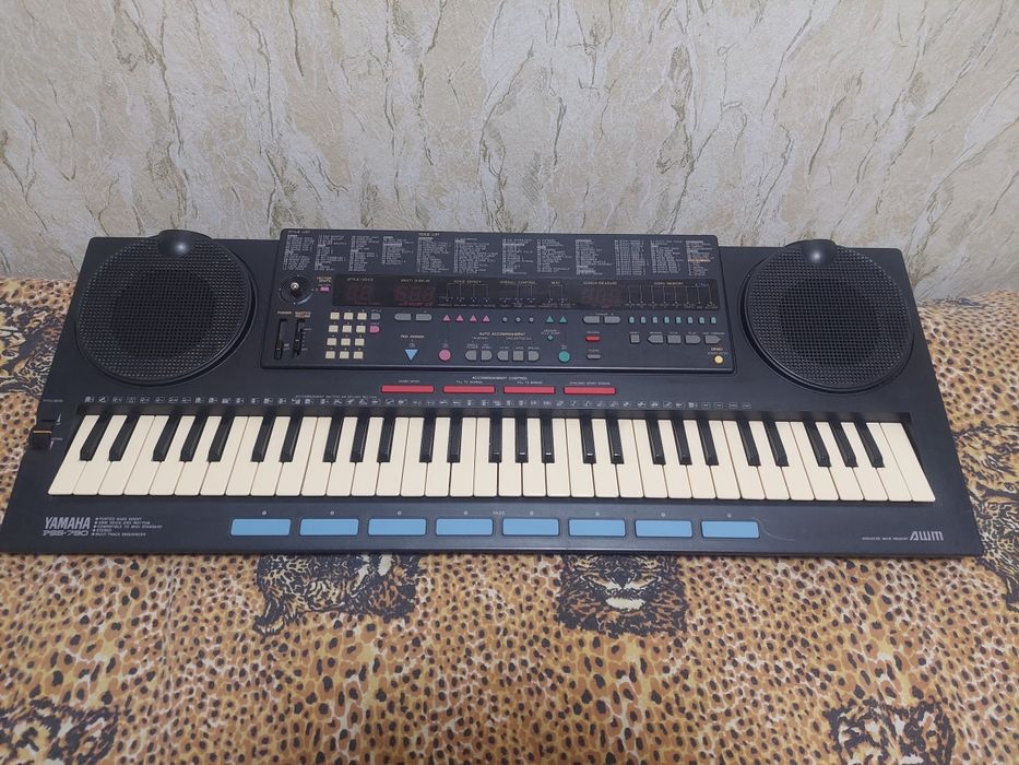 Синтезатор YAMAHA PSS 790