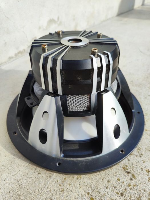 Subwoofer Hifonics si Amplificator