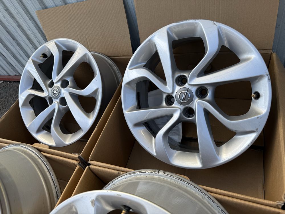 Jante aliaj originale OPEL CORSA - 4x100 R16
