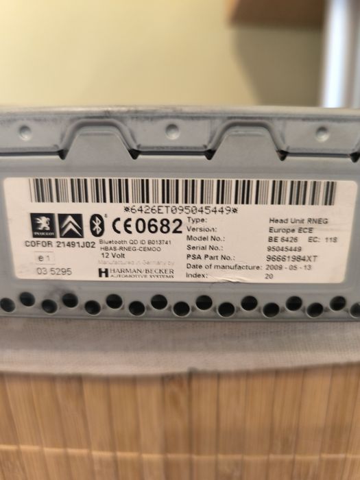 Radio CD cu navigație Peugeot Citroen, originală.