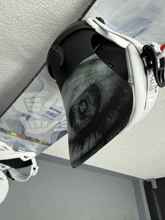 placa noua snowboard nitro santoku L159cm