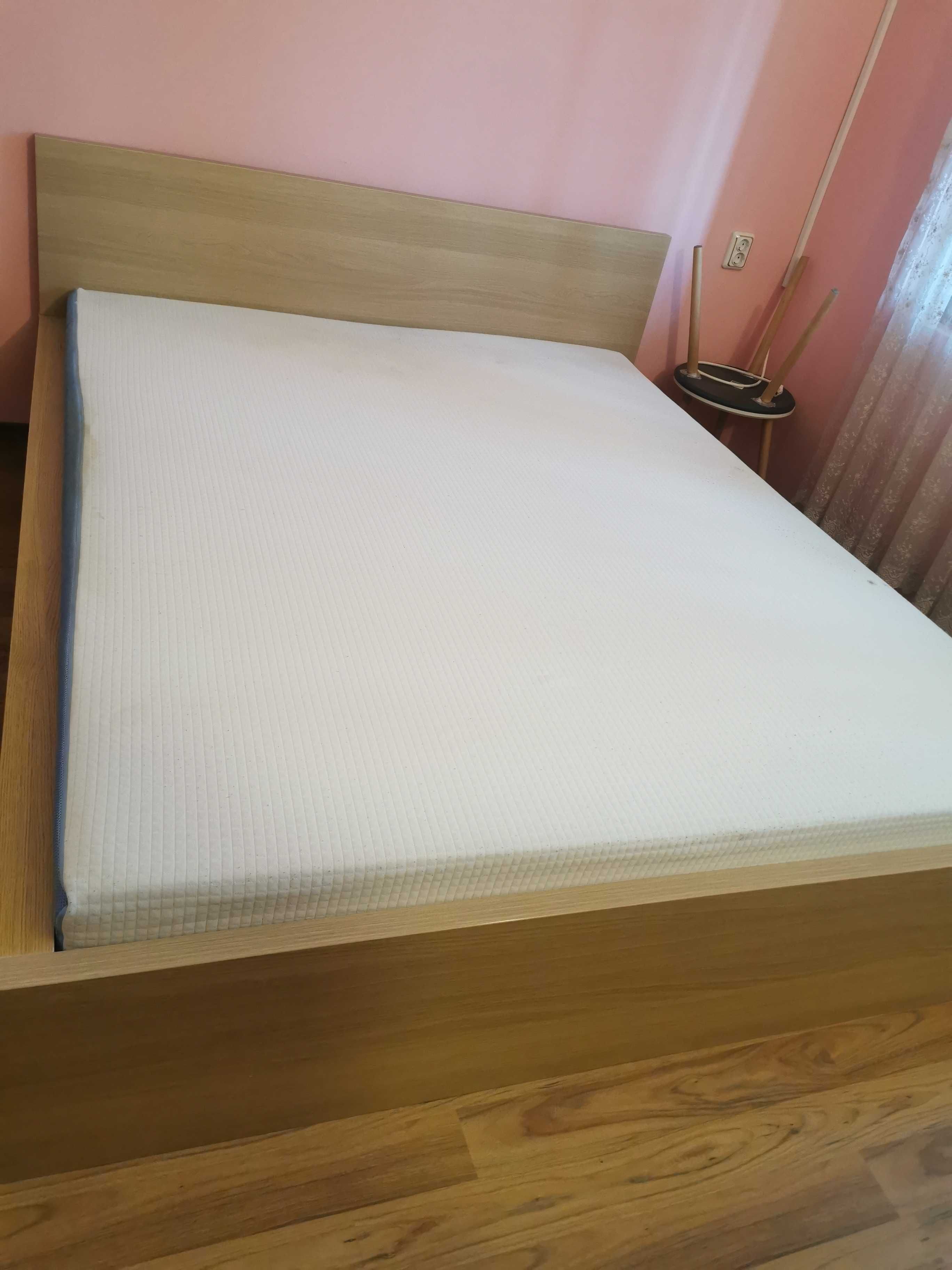 Продава се спалня