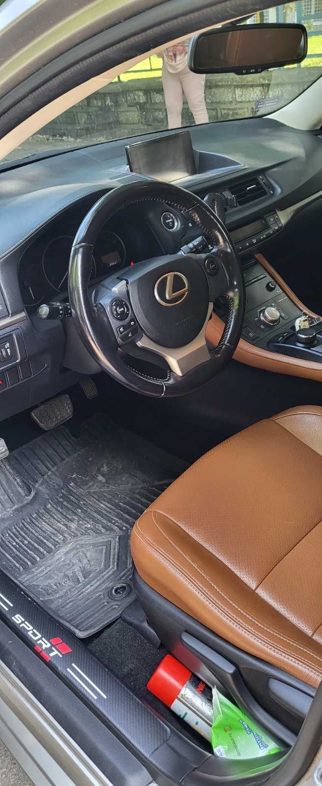 Лек автомобил LEXUS CT200H хибрид газов инжекцион
