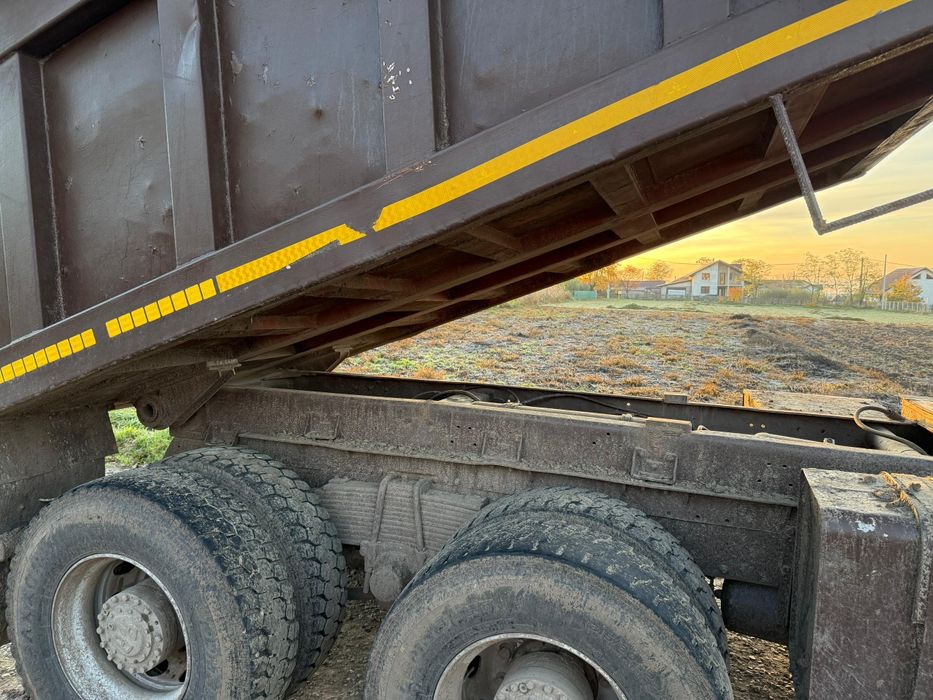Vând basculanta cu 3 axe și camion MAN basculabil