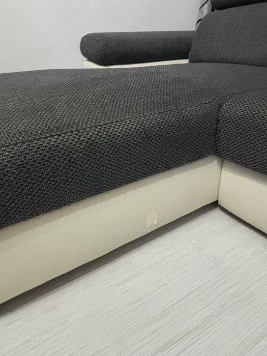 Canapea extensibila + spațiu depozitate