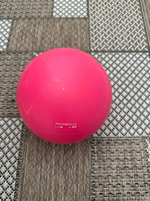 Продам мяч для художественной гимнастики