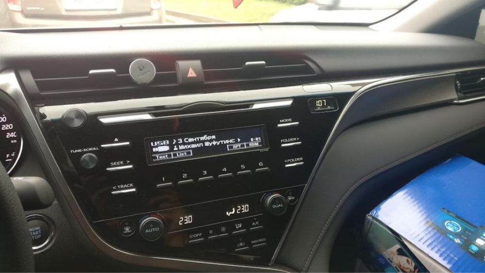 Новая Штатная магниола на камри 70