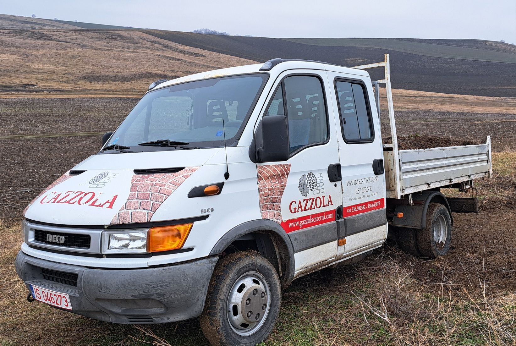 Vând Iveco Daily Doka.
