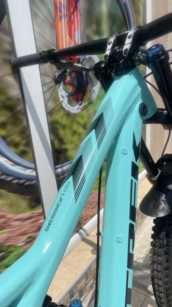 Trek Session 8.8 S/27.5/Downhill/Gravity