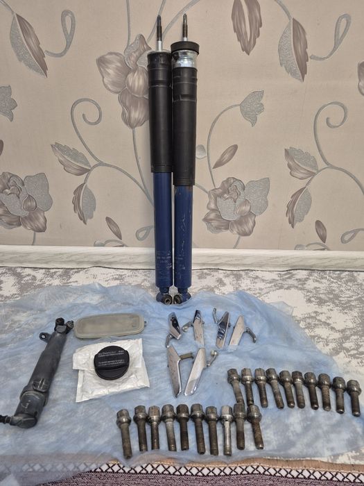 Запчасти Мерседес W210 Лупарик