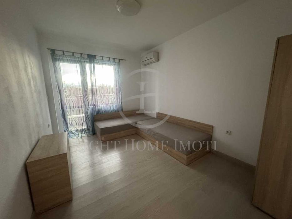 Продава се Тристаен апартамент в Пловдив, Гагарин - 70 кв.м за 1800 €/кв.м - Снимка #2