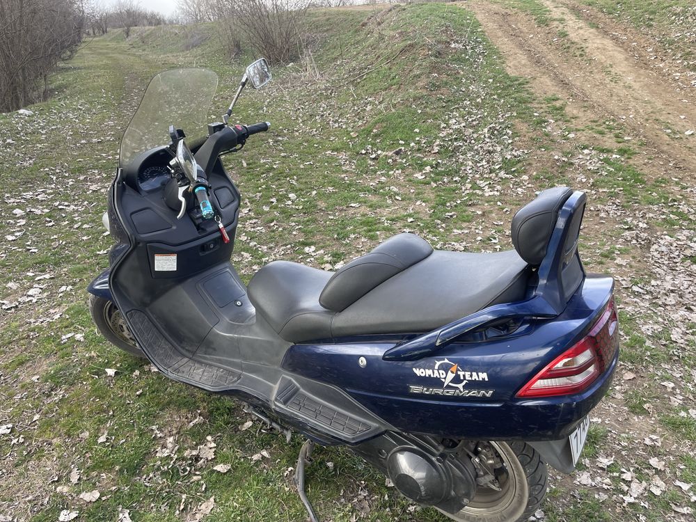 скутер Suzuki Burgman 250