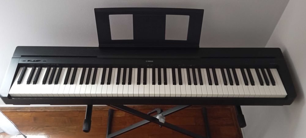 Pian digital Yamaha P-45 P45B ca nou cu stativ si scaun