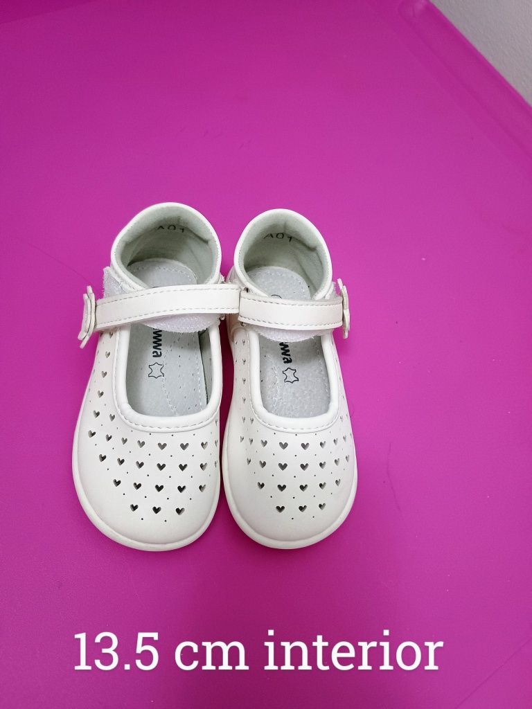 Pantofi fetița 13.5 cm interior, purtați de două ori