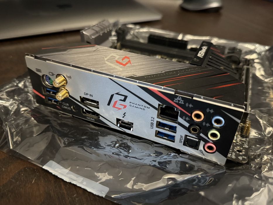 Asrock X570 Phantom Gaming-ITX/Tb3