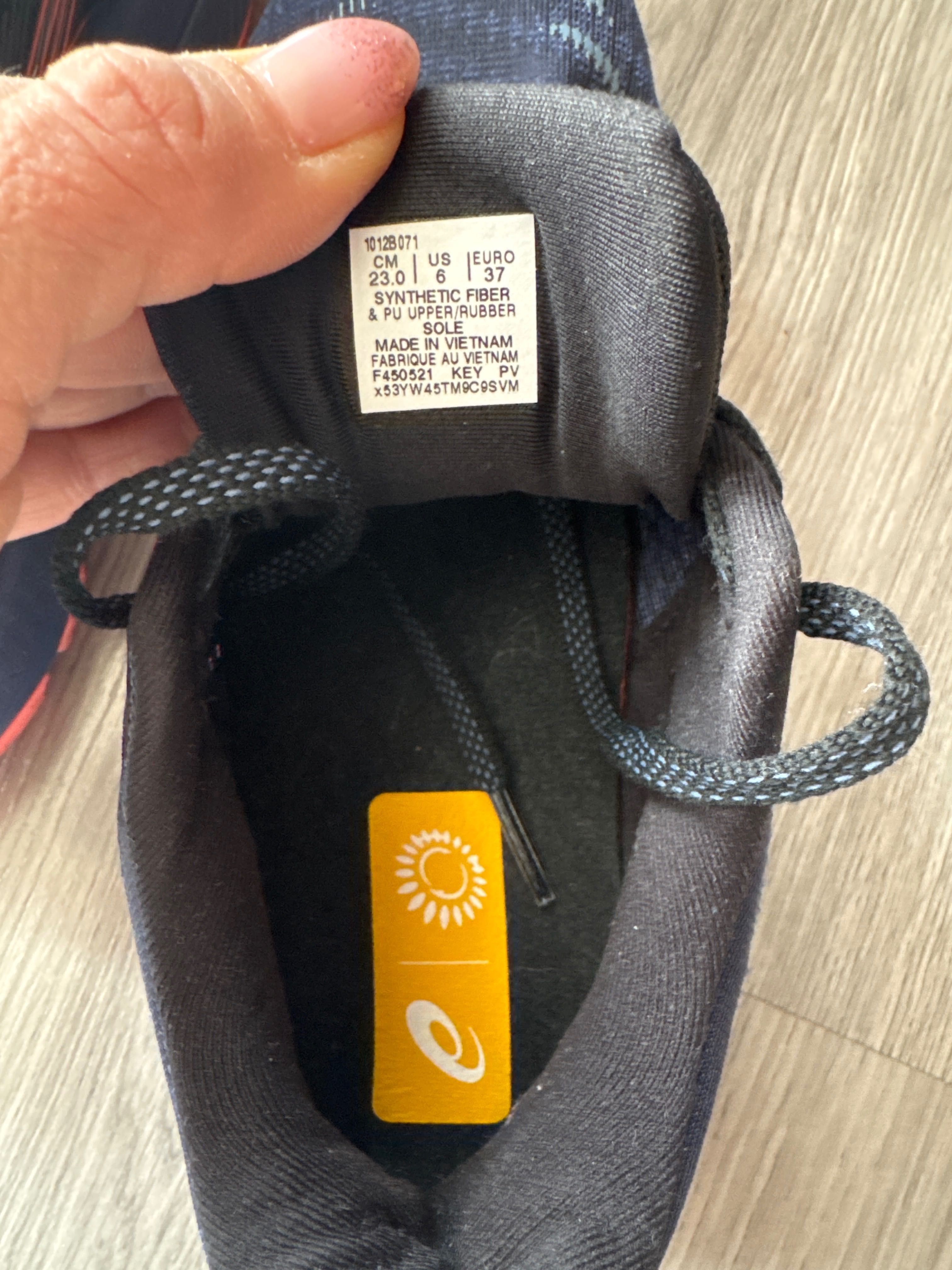 Маратонки ASICS gel-Kayano Lite 2