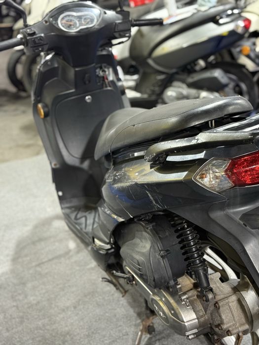Peugeot tweet 25km/h 50cc