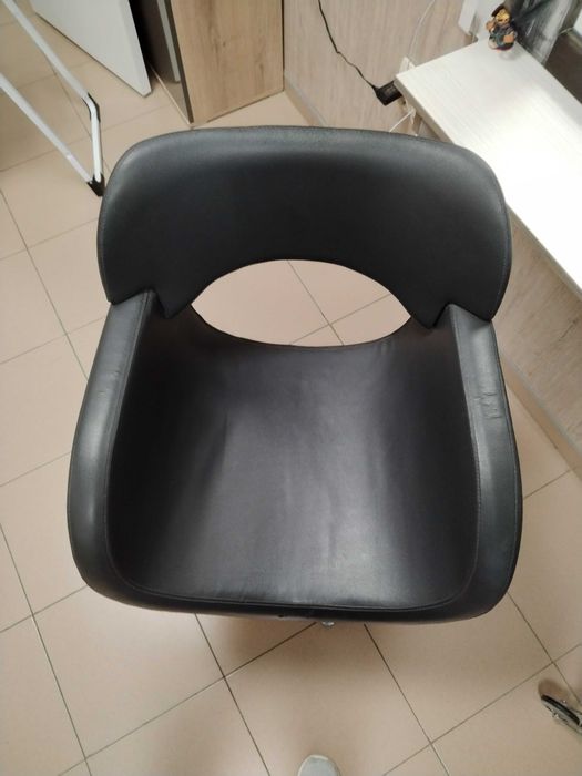 Фризьорски стол, в добро общо състояние