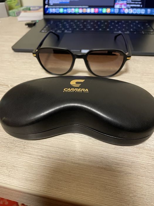 Слънчеви очила Carrera