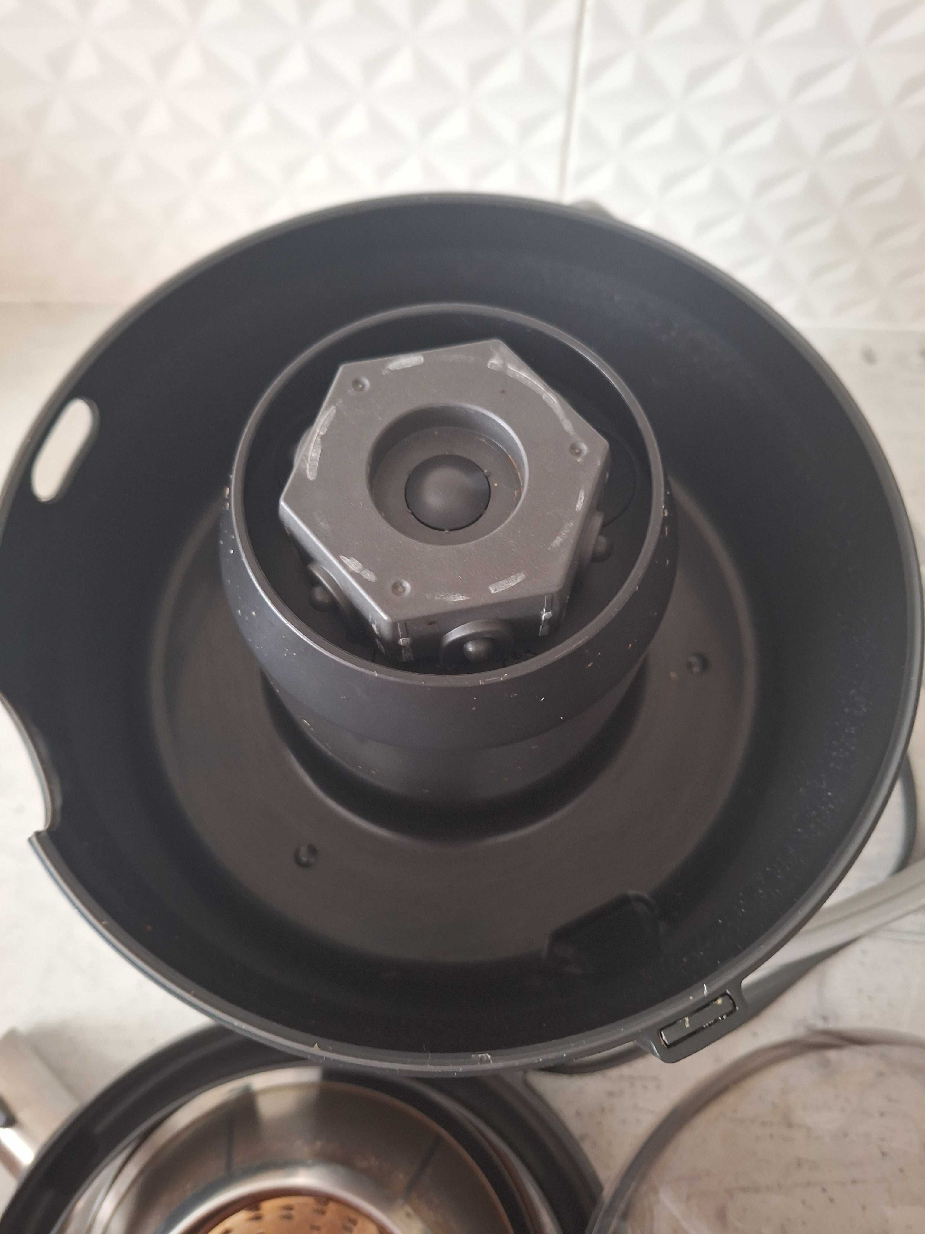 Сокоизтисквачка Philips HR1871