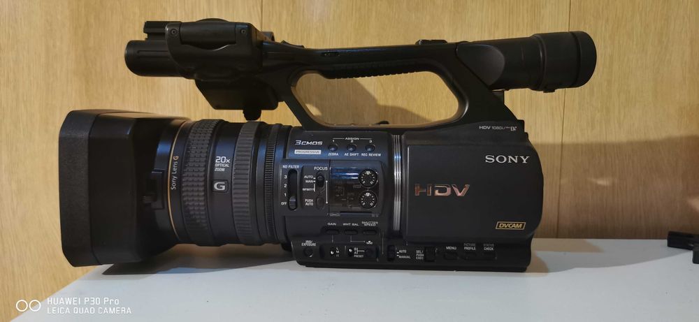 Продам видеокамеру