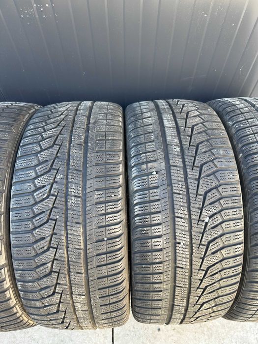 Hankook 225/40R19 - Anvelope Iarna M+S, Garantie 100%, Livrare Rapida!