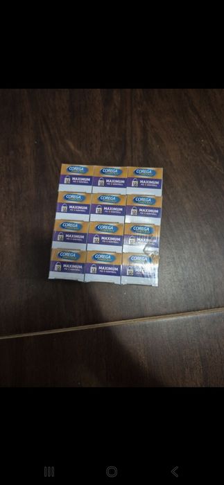 Crema adeziva Corega 8,5gr x 12 buc