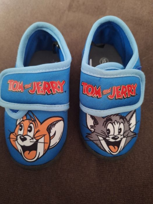 Детски пантофи 24ти номер и 22ри