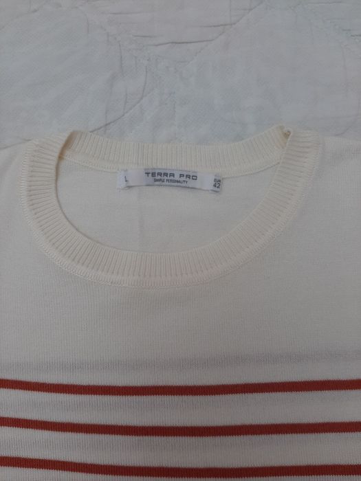 Новая кофточка, легкая, не теплая