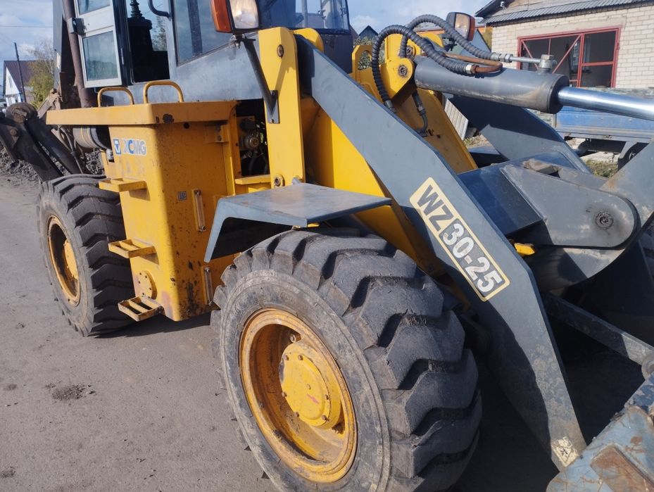 Экскаватор погрузчик xcmg wz 30-25