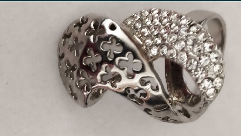 Перстень серебро