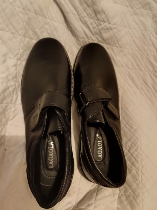 Новые школьные туфли