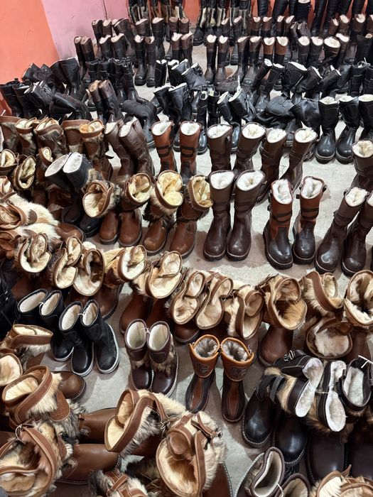 Натуралный кожанный унты все размеры есть волк як верблюб