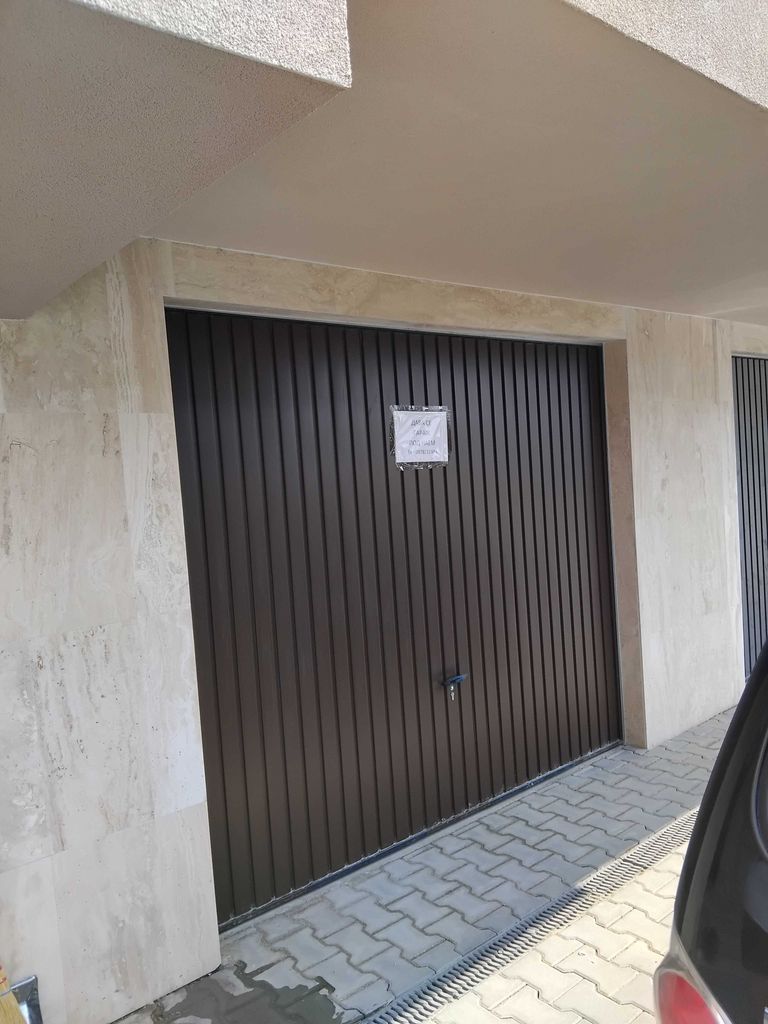 Дава се под наем Гараж / Паркомясто в Ивайловград - 19 кв.м за 102 € - Снимка #1