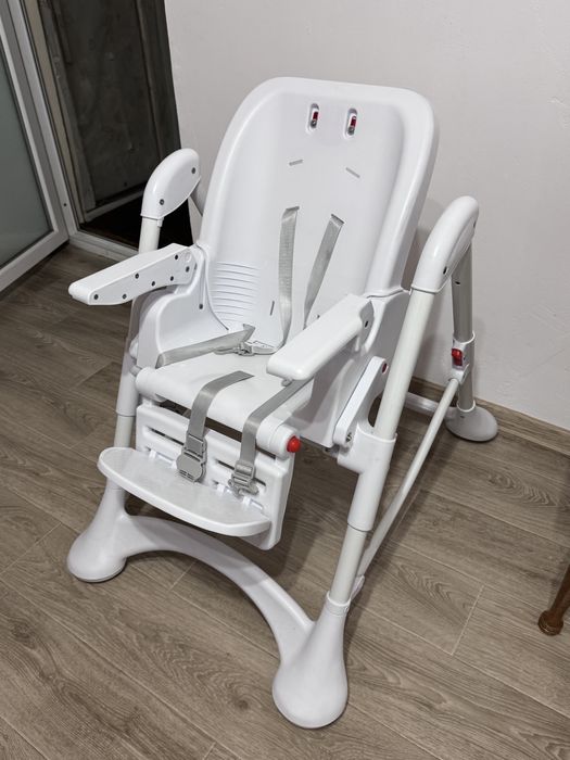 Scun de mancat bebe