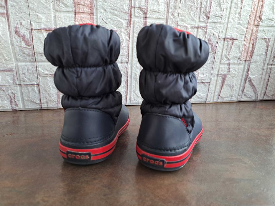 детски ботуши,зимни обувки,боти,апрески,Crocs номер25 за момче