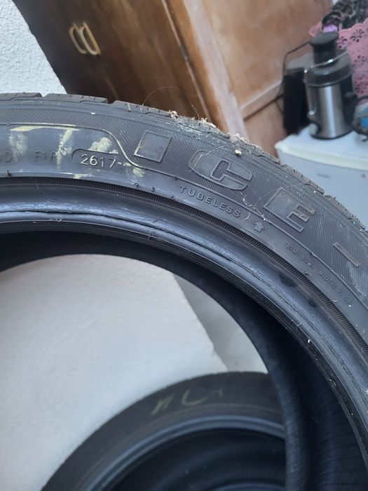 Гуми 17ки карани са един сезон, но продадох джантите и гумите останаха