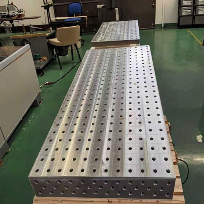 Заваръчна маса 2000×1000×15 мм, Товароносимост 2800 кг– ф16/28 НАЛИЧНА