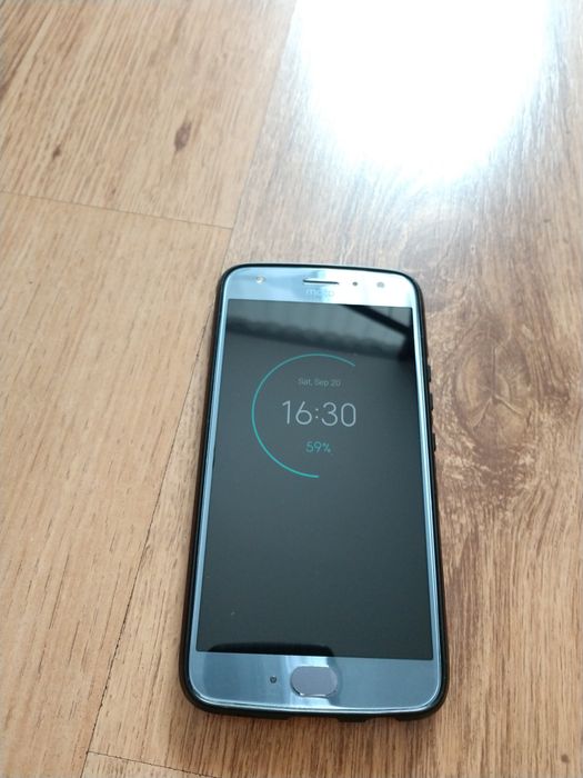 Motorola moto x4 dual sim ca nou impecabil pretabil de colectie